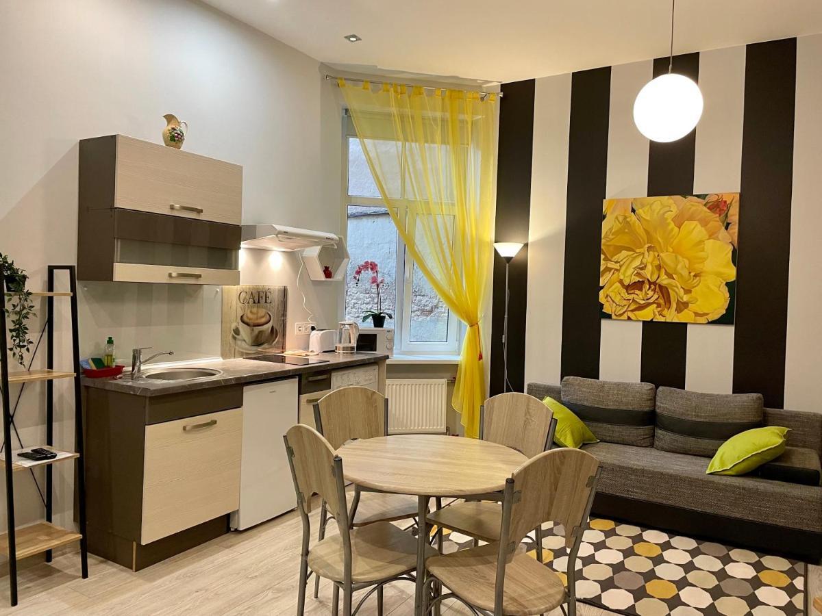 Modern-Style Flat 2 Appartement Riga Buitenkant foto
