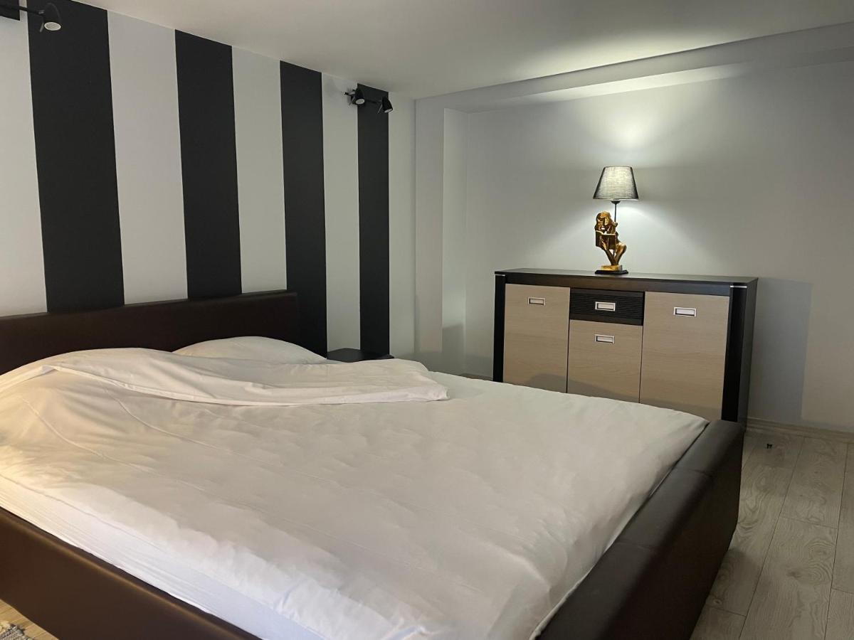 Modern-Style Flat 2 Appartement Riga Buitenkant foto